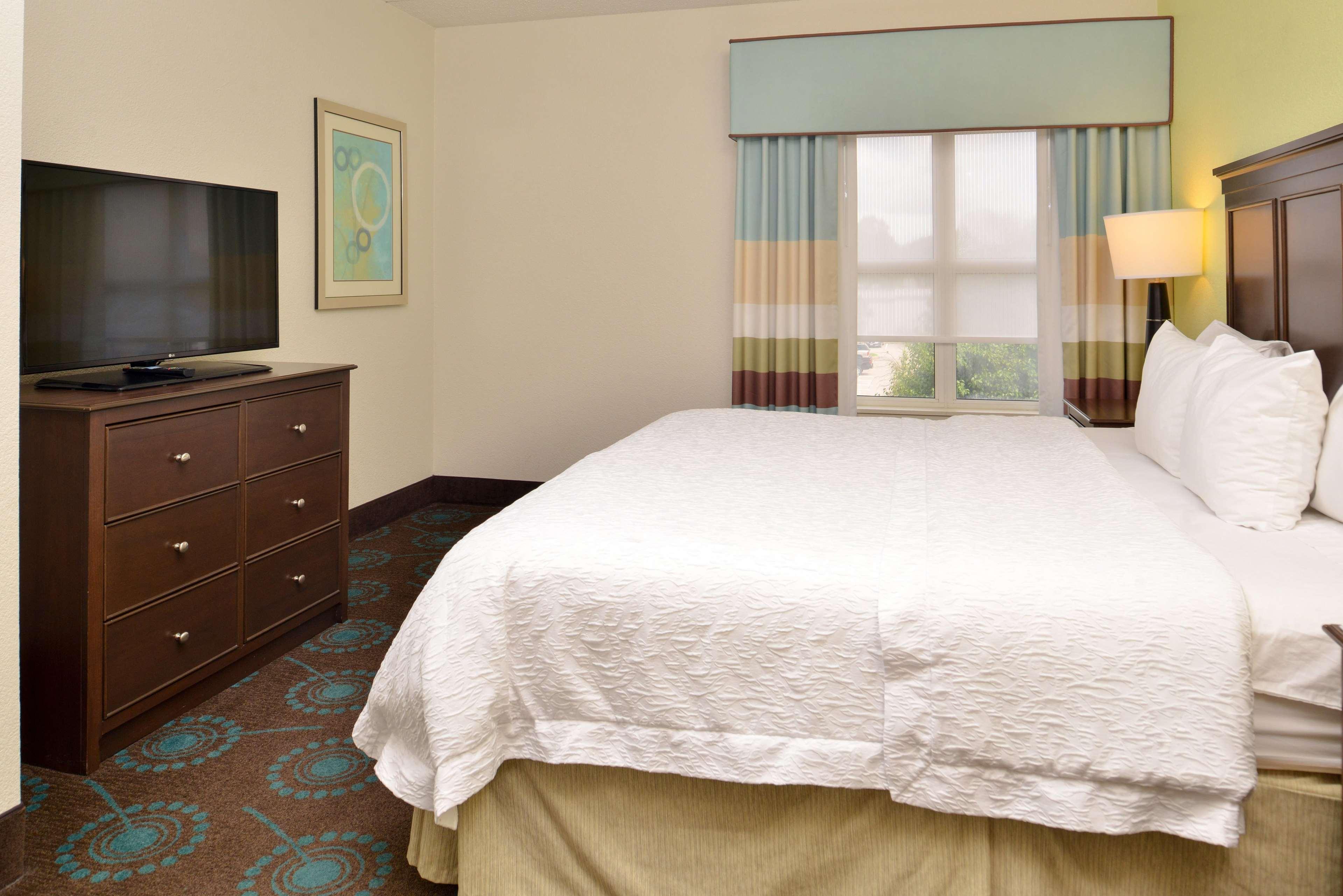 Hotel Hampton & Newport News-airport - Oyster Point Area Newport News