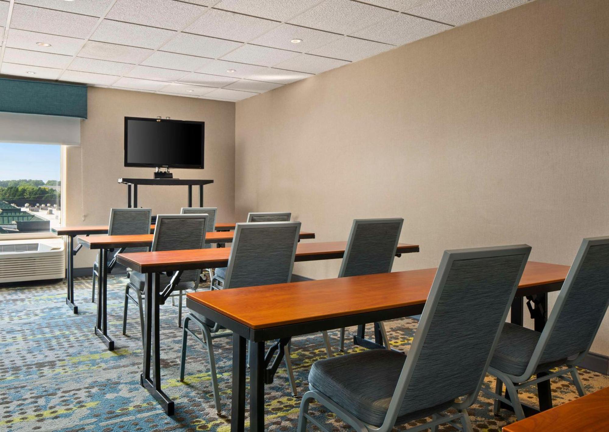 Hotel Hampton & Newport News-airport - Oyster Point Area Newport News