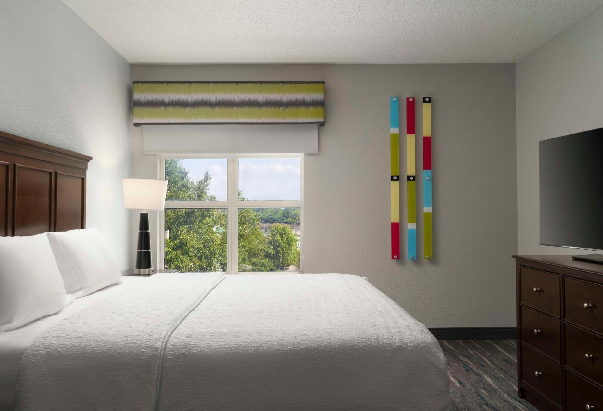 Hotel Hampton & Newport News-airport - Oyster Point Area