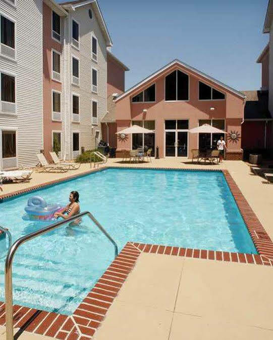 Hampton & Newport News-airport - Oyster Point Area Newport News