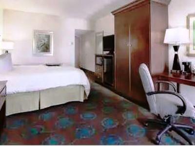 Hampton & Newport News-airport - Oyster Point Area 3*